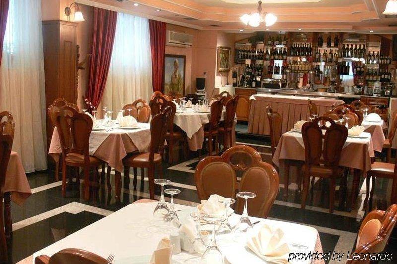 Art Hotel Nirvana Tirana Restaurante foto
